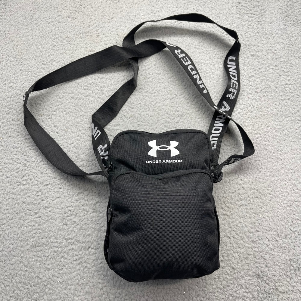 Under Armour 1364192-001 Black Loudon Crossbody Bag UA Storm Branded Logo Strap